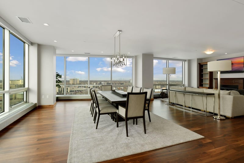 3209 Galleria #1202, Edina, MN 55435