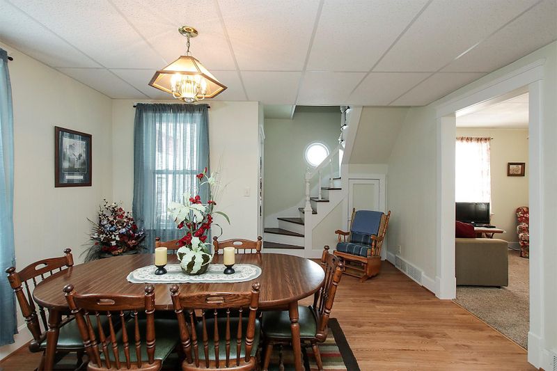 310 1st St SE, Fairfax, MN 55332