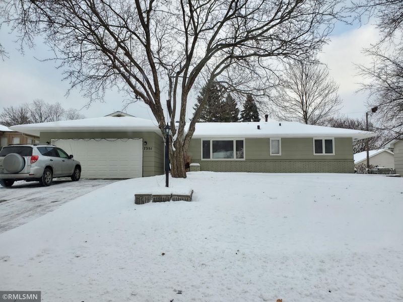 7351 Concerto Curve NE, Fridley, MN 55432