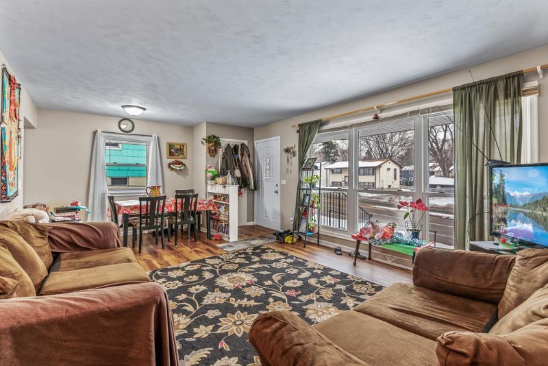 3601-3603 Douglas Dr N, Crystal, MN 55422