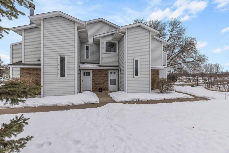 2482 Cobble Hill Alcove #A, Woodbury, MN 55125