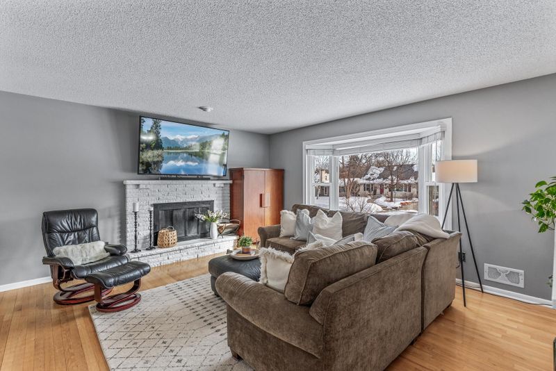 406 Harrison Ave S, Edina, MN 55343