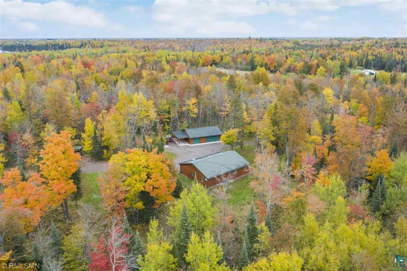 9155 Swan Lake Rd, Alborn, MN 55702
