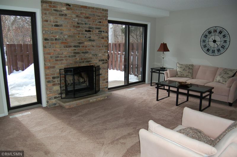 4553 Cedar Lake Rd S, Saint Louis Park, MN 55416
