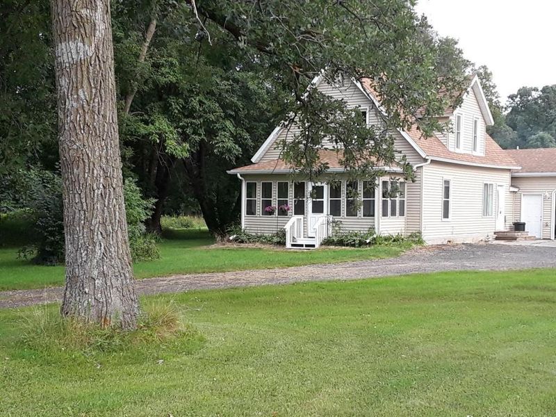 12275 Fountain Rd, Little Falls, MN 56345