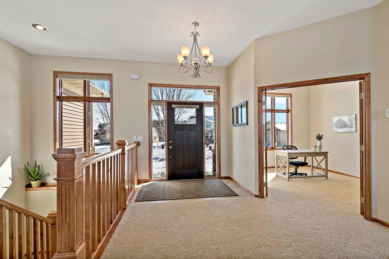 5957 Goodview Trail Alcove N, Hugo, MN 55038