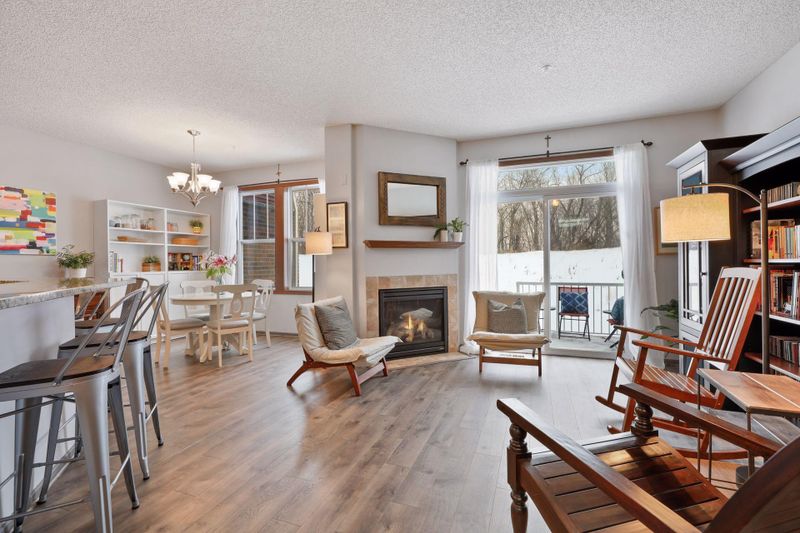 9455 Washington Cir, Chanhassen, MN 55317
