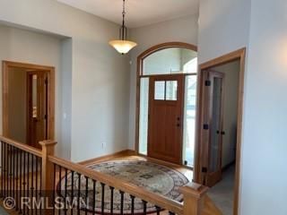 2066 Valley Creek Ln, Shakopee, MN 55379