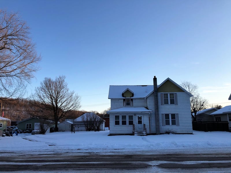 421 Walton St, Millville, MN 55957