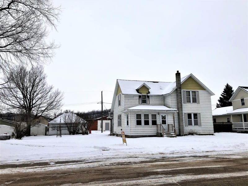 421 Walton St, Millville, MN 55957