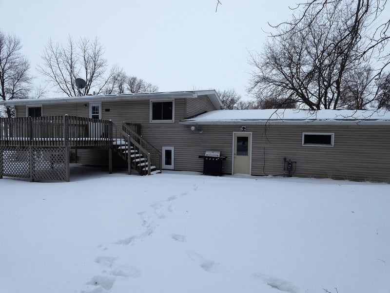 940 Sweetman St, Currie, MN 56123