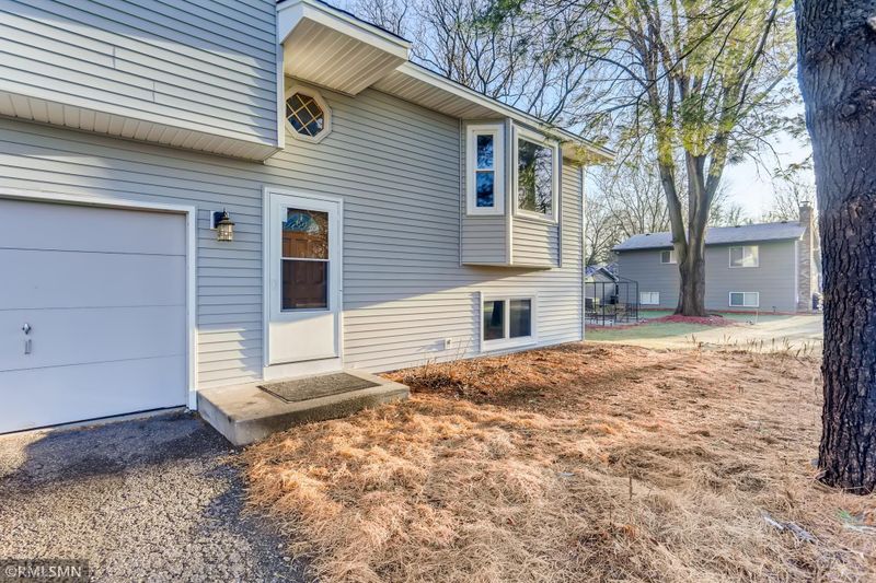 7810 119th Ave N, Champlin, MN 55316