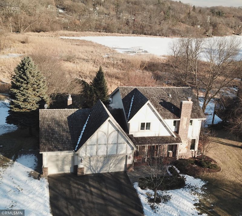6440 Fox Pa, Chanhassen, MN 55317