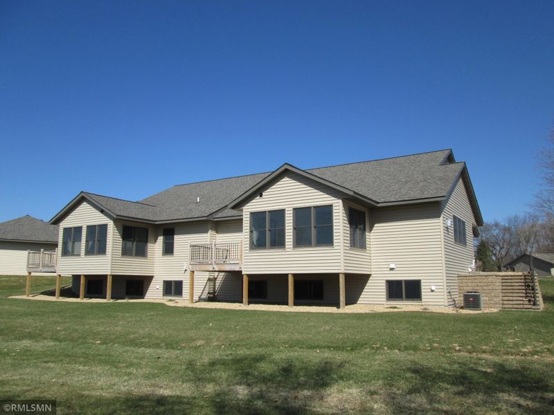 623 Pondhurst Dr, Amery, WI 54001