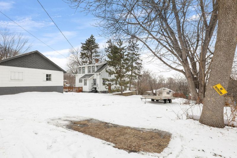 492 Curtice St E, Saint Paul, MN 55107