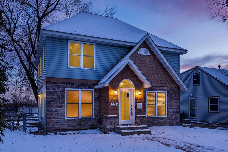 7713 Edgebrook Dr, Saint Louis Park, MN 55426