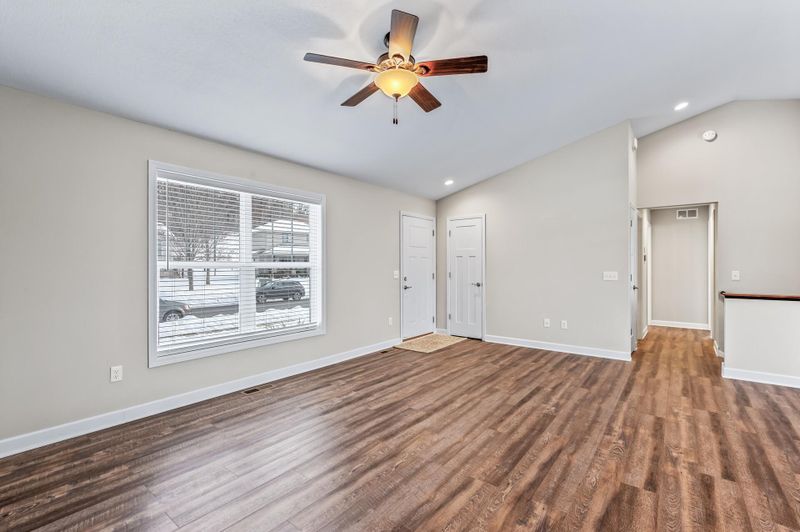 2402 Valley Dr, Northfield, MN 55057