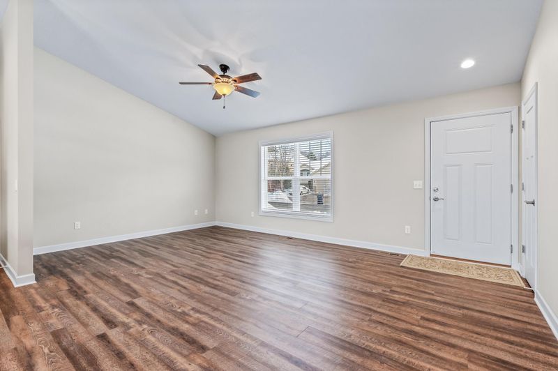 2402 Valley Dr, Northfield, MN 55057