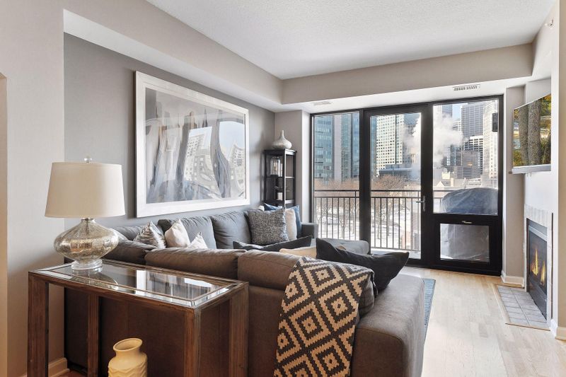 500 E Grant St #404, Minneapolis, MN 55404