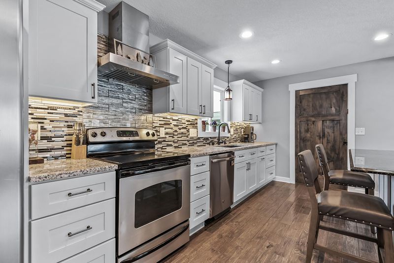 16095 Saint Paul Ave SE, Prior Lake, MN 55372
