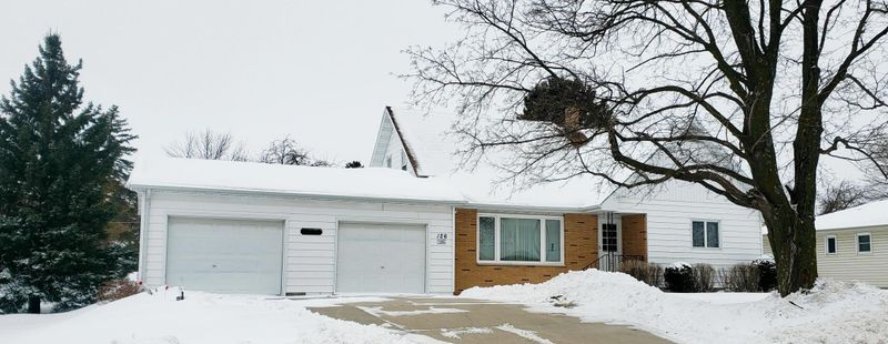 126 4th Ave SE, Spring Grove, MN 55974