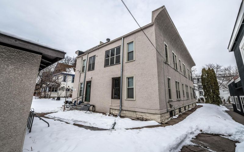 3009 E Franklin Ave, Minneapolis, MN 55406