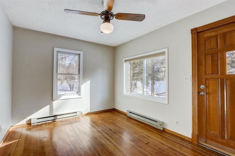 159 Kale St, Mahtomedi, MN 55115