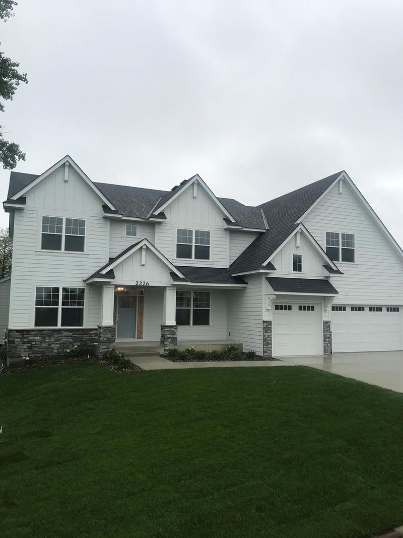 2226 Lakeshore Point Dr NE, Saint Michael, MN 55376