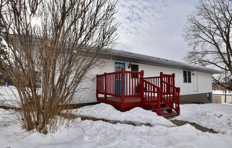 310 2nd Ave SW, Milaca, MN 56353