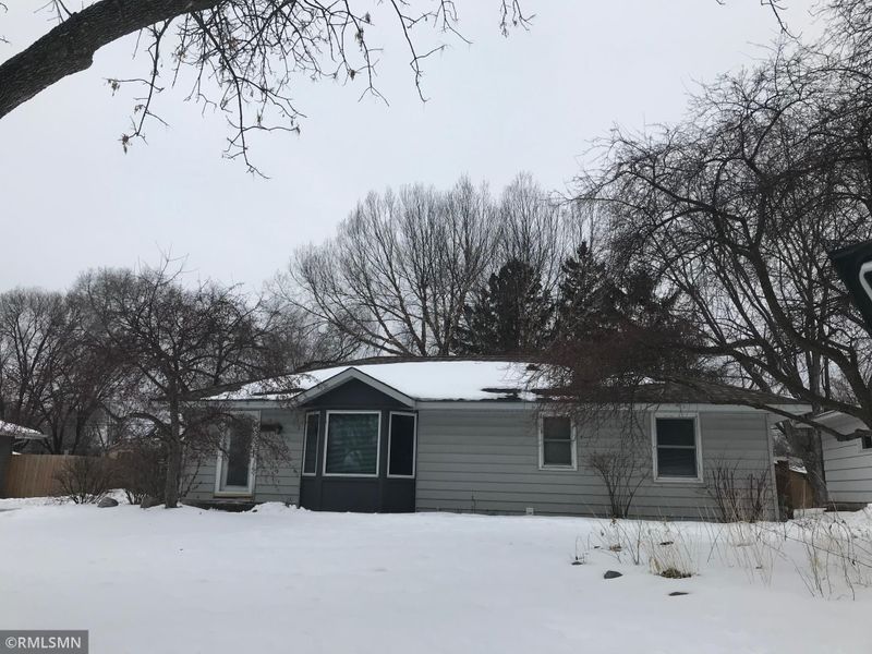 8706 Greenway Ave S, Cottage Grove, MN 55016