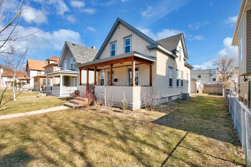 2613 18th Ave S, Minneapolis, MN 55407