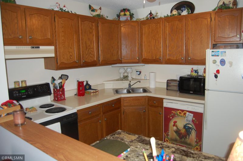 4400 36th Ave N #101, Robbinsdale, MN 55422