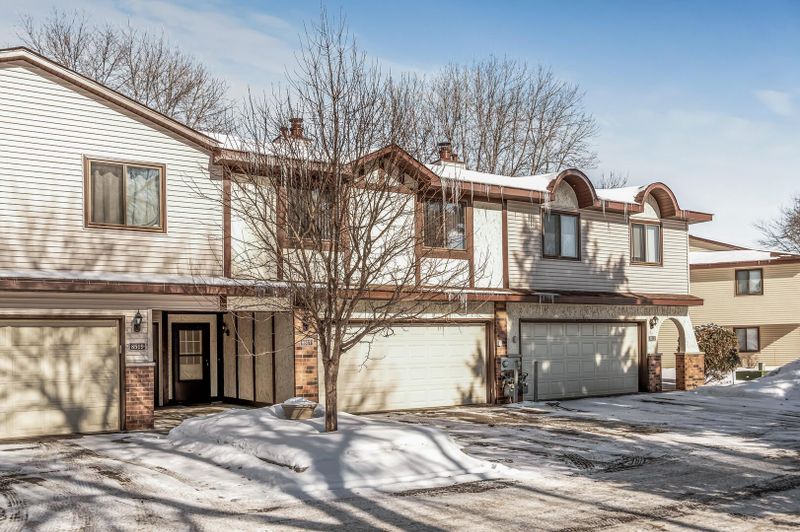 8517 Maplebrook Pw N, Brooklyn Park, MN 55445