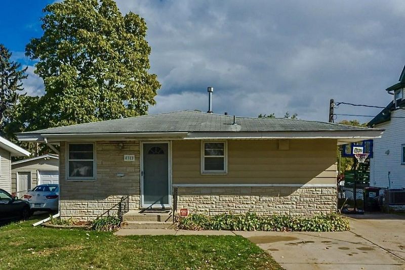 4313 2nd St NE, Columbia Heights, MN 55421