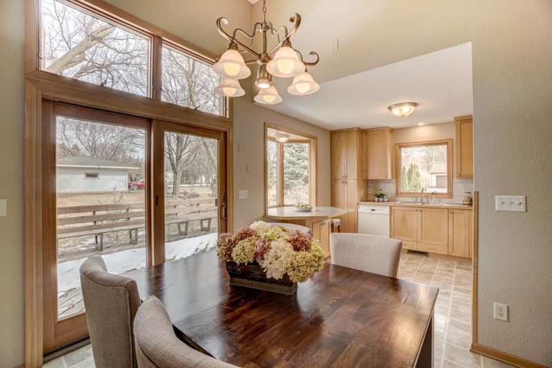4861 Hanson Rd, Shoreview, MN 55126