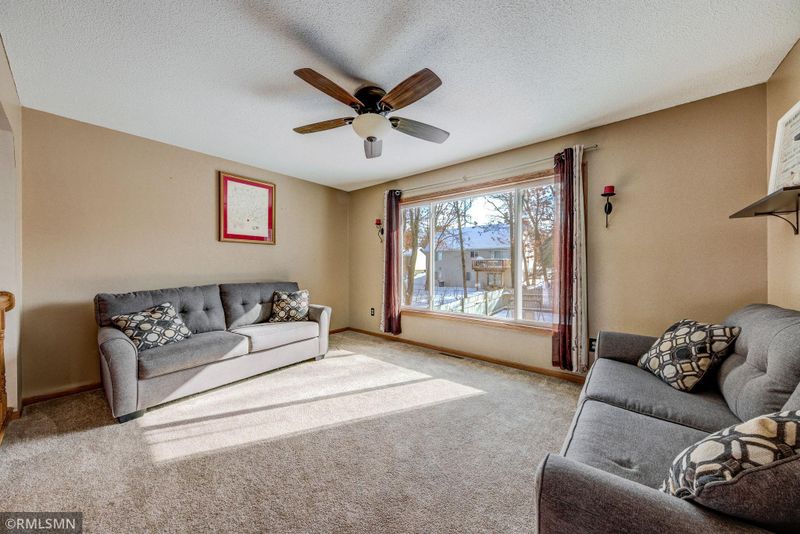 354 123rd Cir NW, Coon Rapids, MN 55448