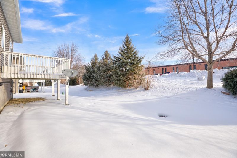 1307 Constitutional Dr, Northfield, MN 55057