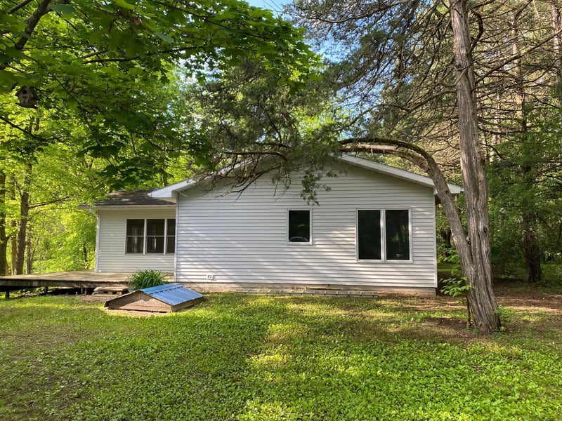105 Railroad St, Millville, MN 55957