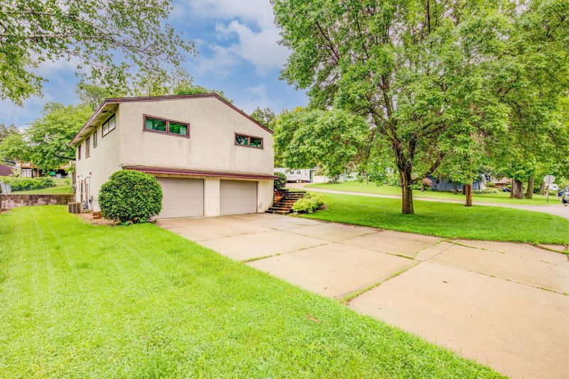 720 3rd St SW, Faribault, MN 55021