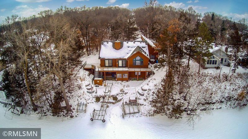 10600 55th St, Clear Lake, MN 55319