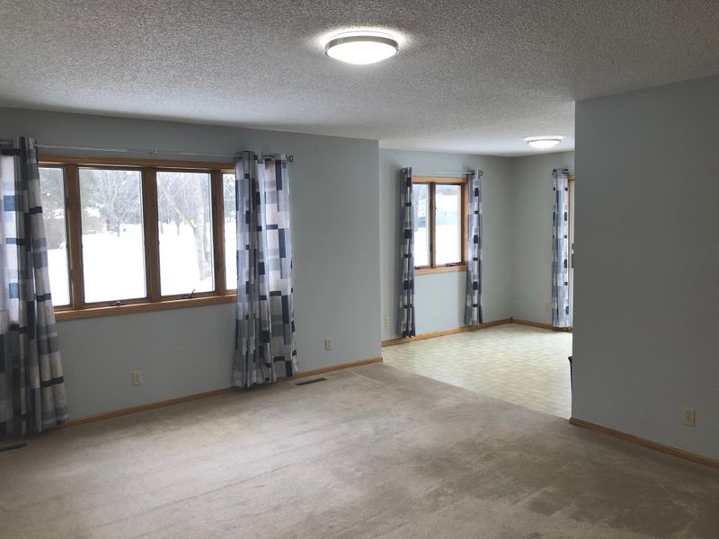 16706 3rd St N, Lakeland, MN 55043