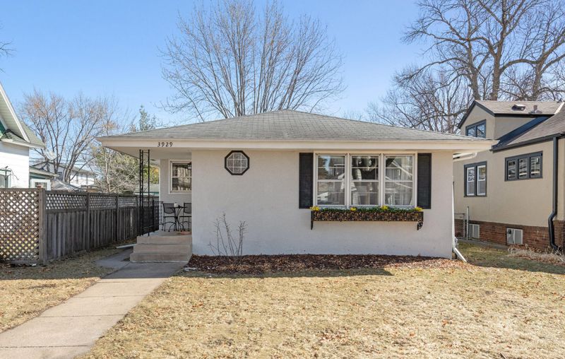 3929 40th Ave S, Minneapolis, MN 55406