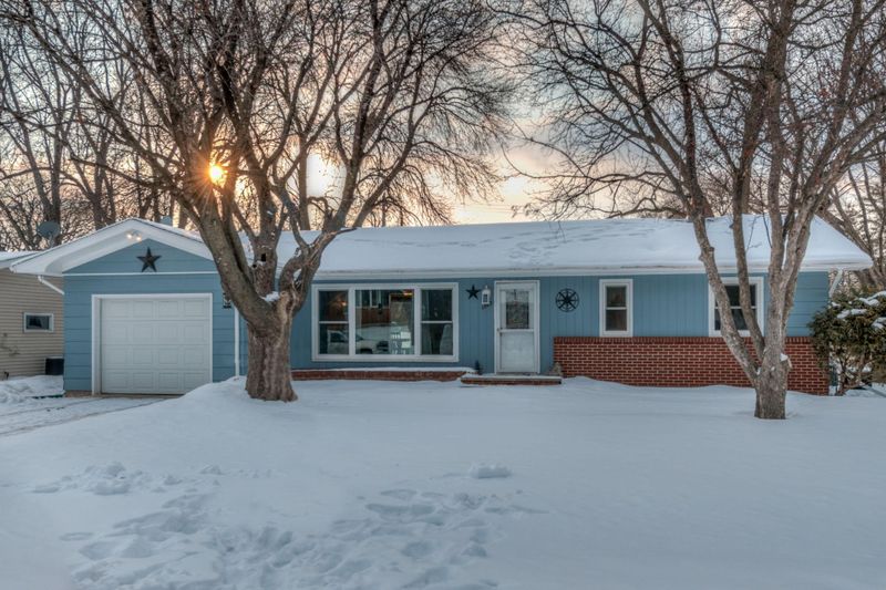 1349 Sycamore St, River Falls, WI 54022