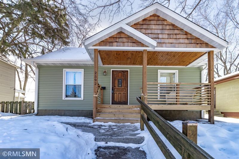 2592 13th Ave E, Maplewood, MN 55109