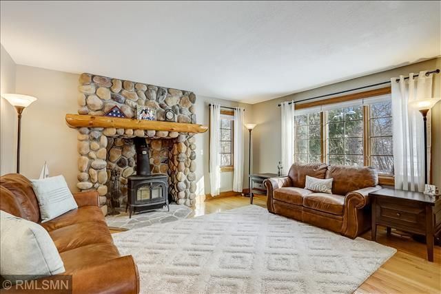 6257 W Broadway Ave, Brooklyn Park, MN 55428