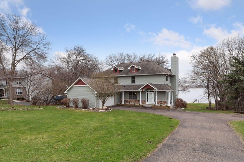 9535 Jennifer Ct, Chisago City, MN 55013