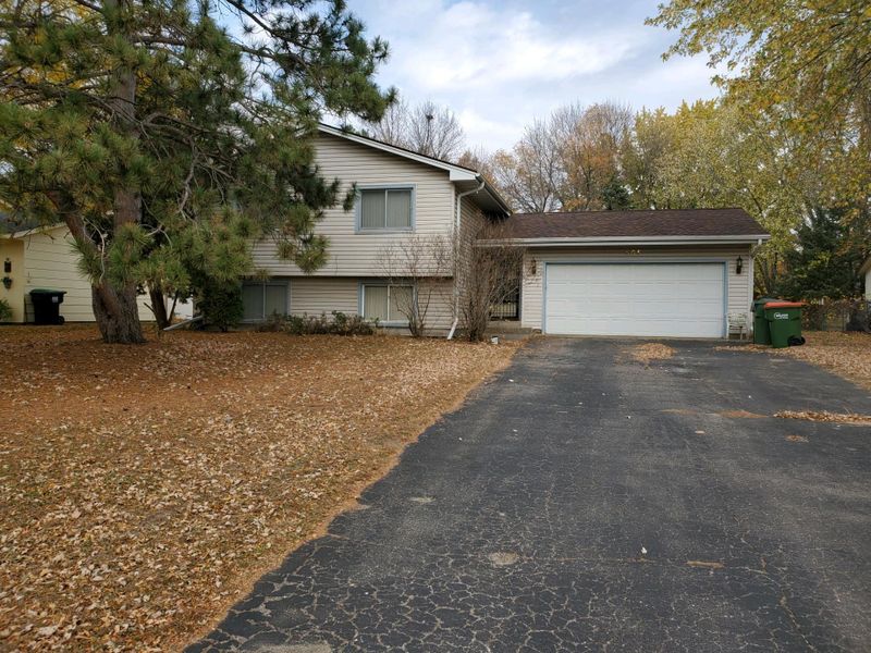 505 120th Ln NW, Coon Rapids, MN 55448