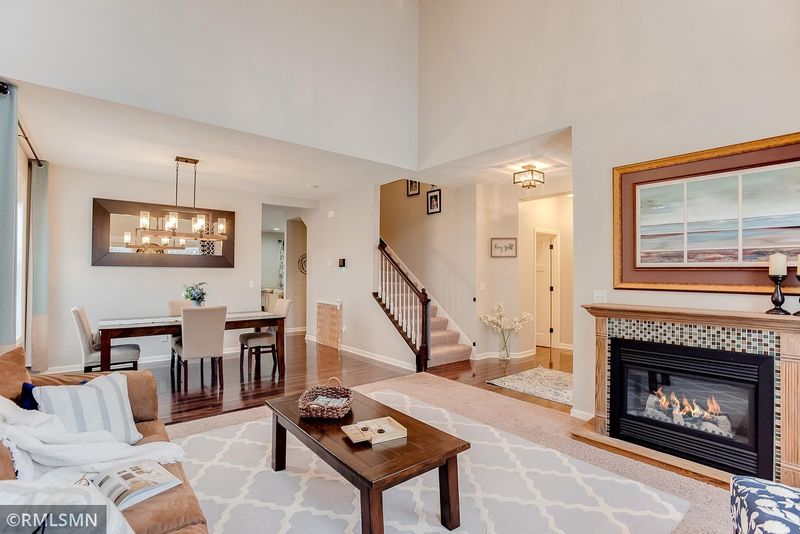 8430 Moraine Cir, Shakopee, MN 55379