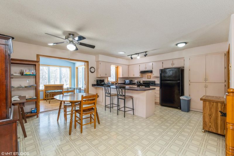 217 Richard Ln SE, Isanti, MN 55040