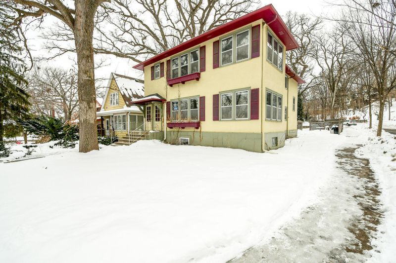 136 Melbourne Ave SE, Minneapolis, MN 55414